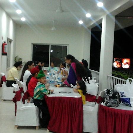 Tanarika Resort Bhusāwal Buitenkant foto