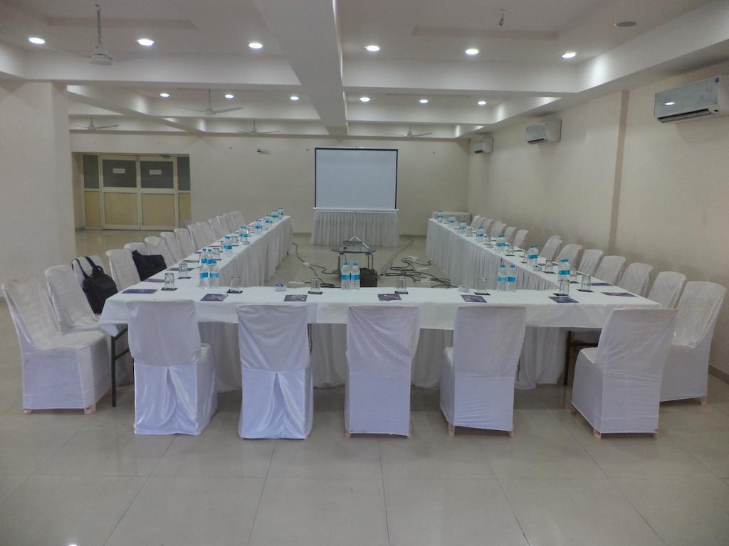 Tanarika Resort Bhusāwal Buitenkant foto
